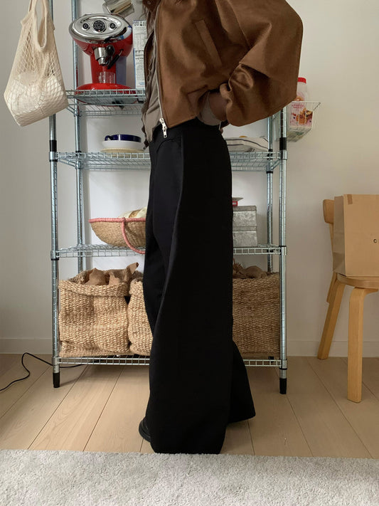 側壓線弧形細節廓形西褲