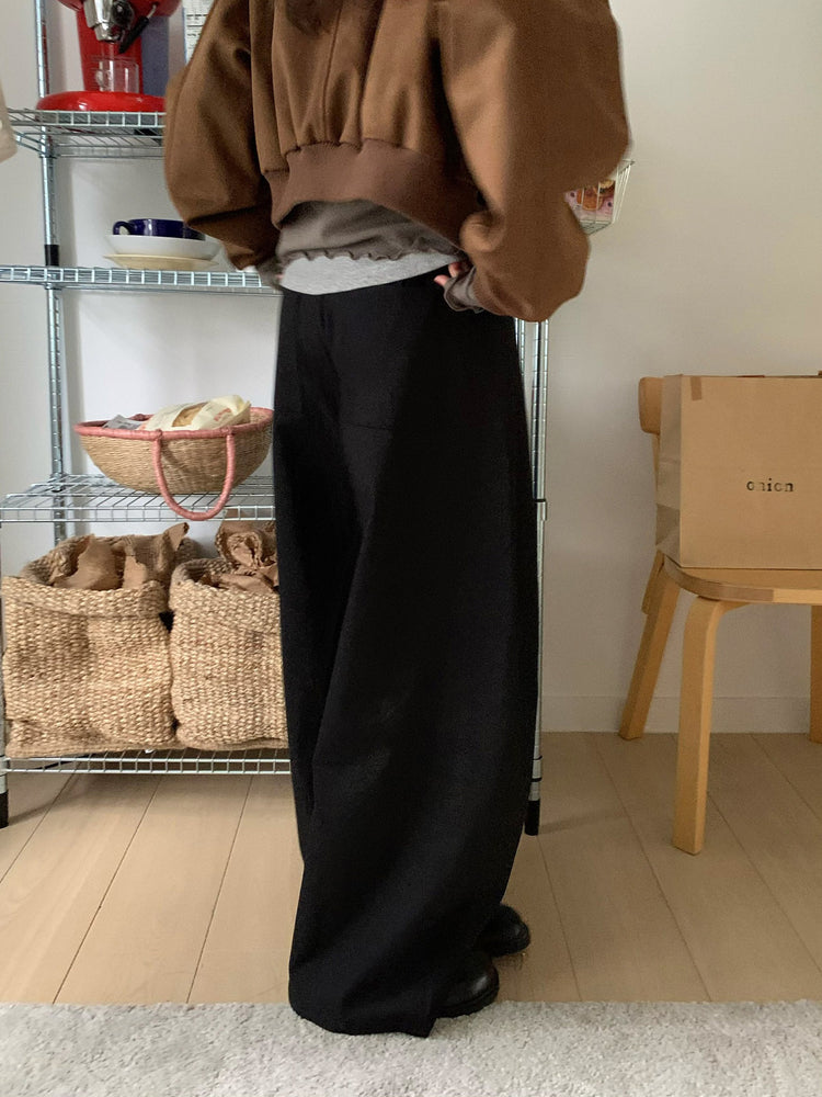 側壓線弧形細節廓形西褲