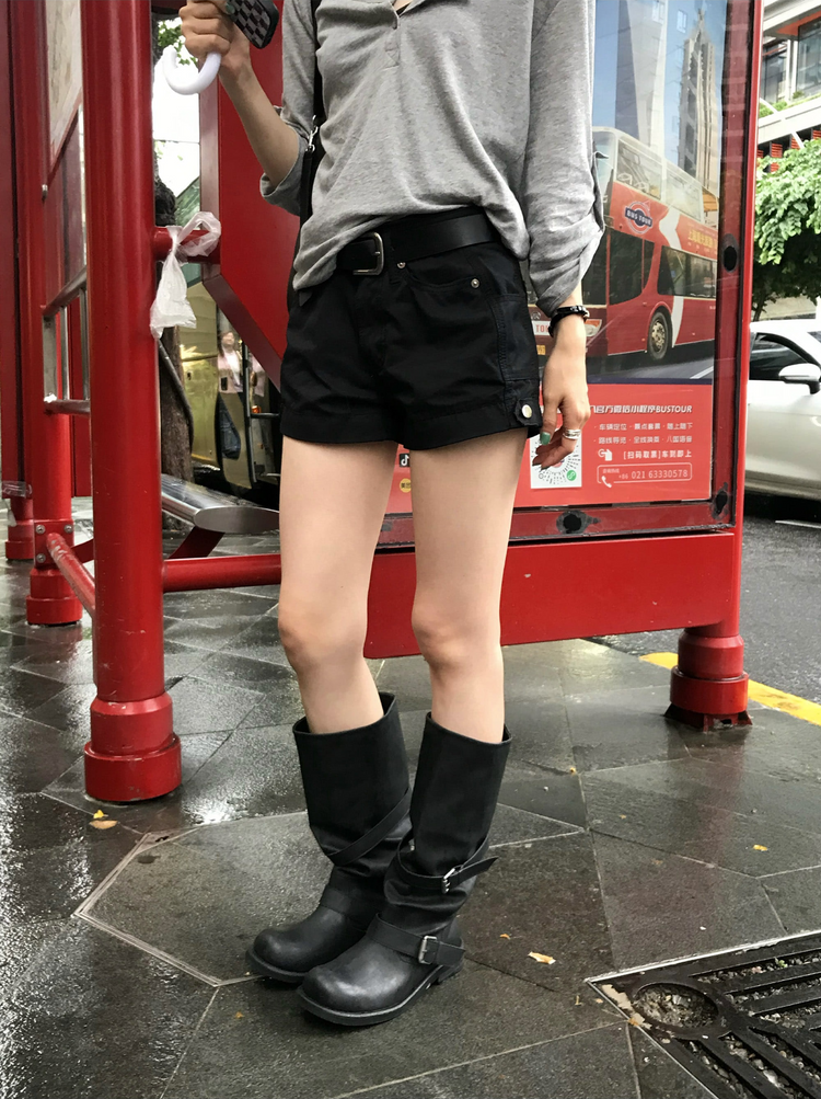 美色亨利領反折袖細節上衣