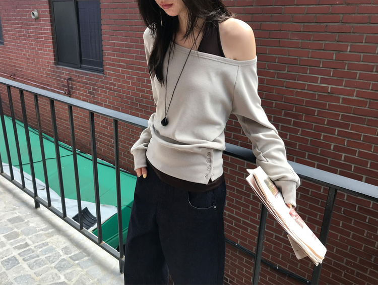 美肩撞色掛脖兩件式上衣