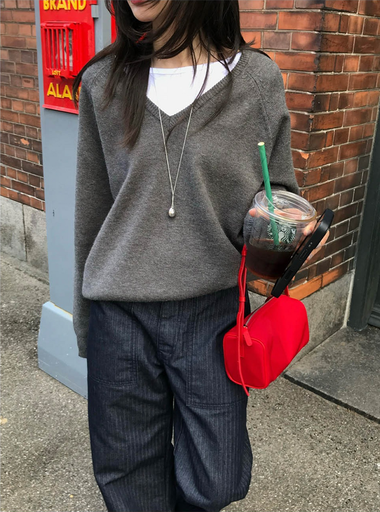 船領弧下擺修腰上衣