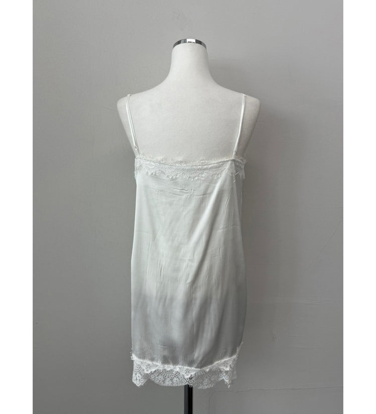 光澤感蕾絲邊修身連身裙