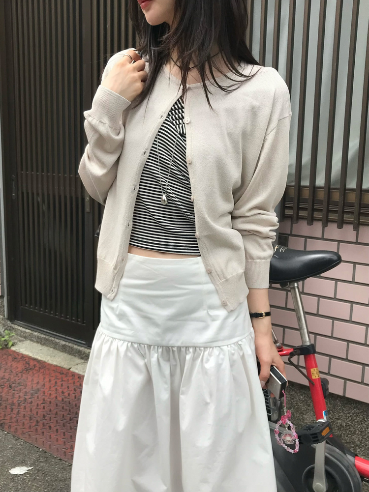 輕薄透膚美色針織外套