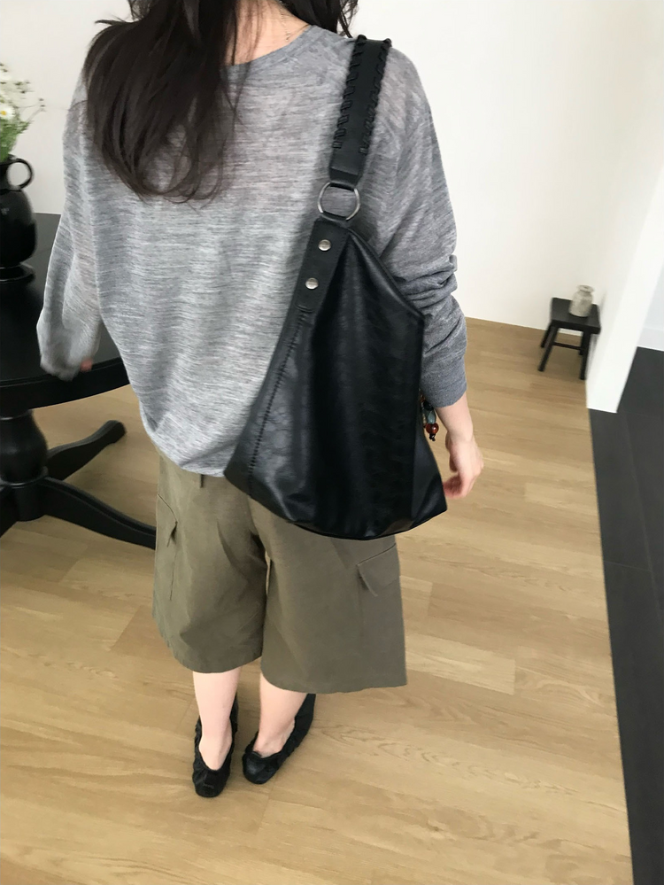 透膚深V針織上衣