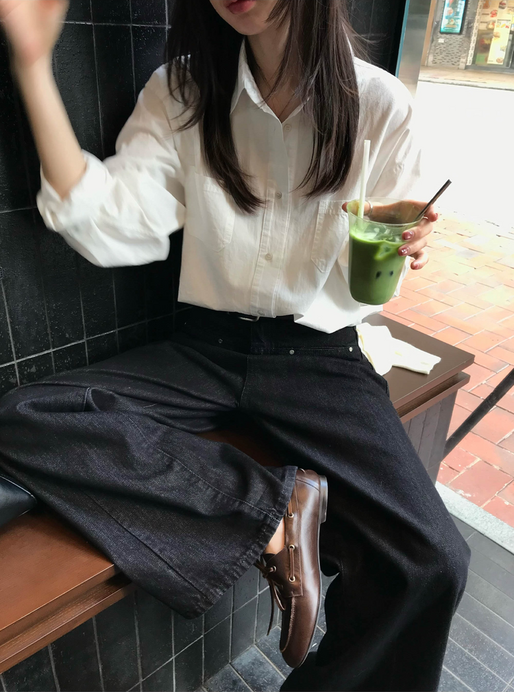 口袋細節直筒牛仔褲