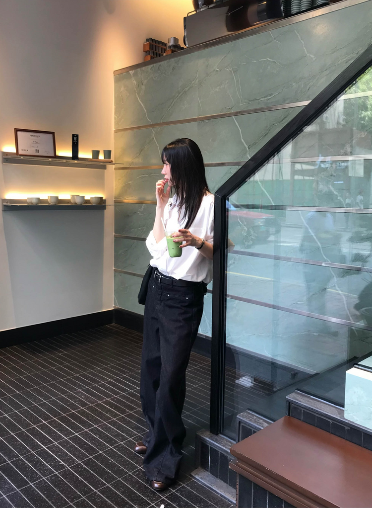 口袋細節直筒牛仔褲
