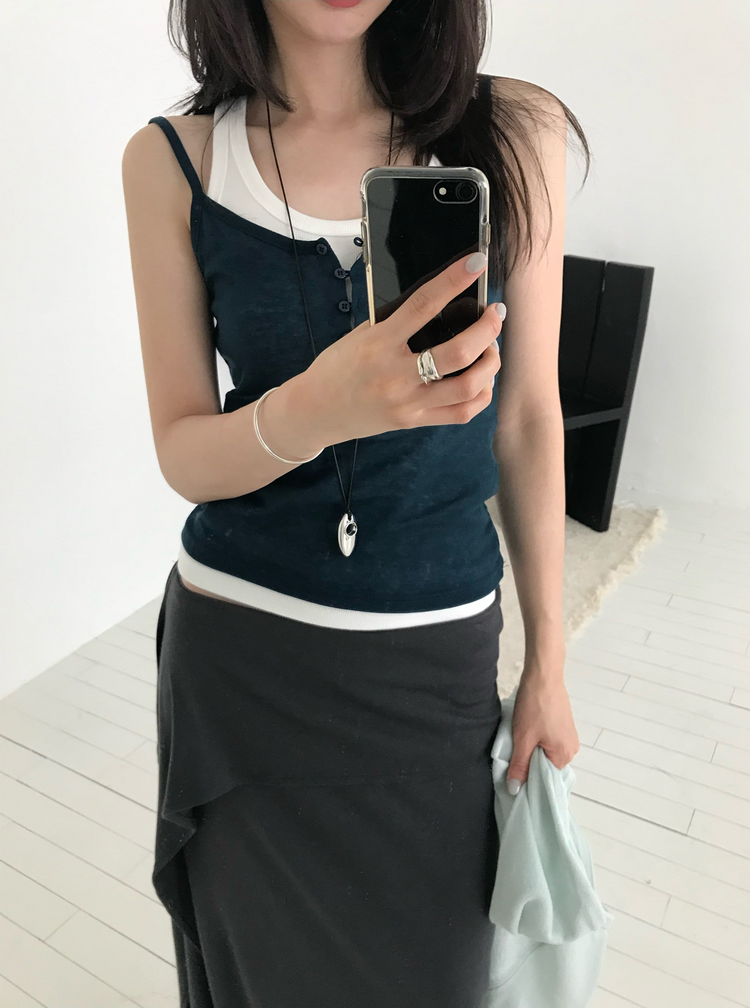 美色透膚扣鈕細節背心