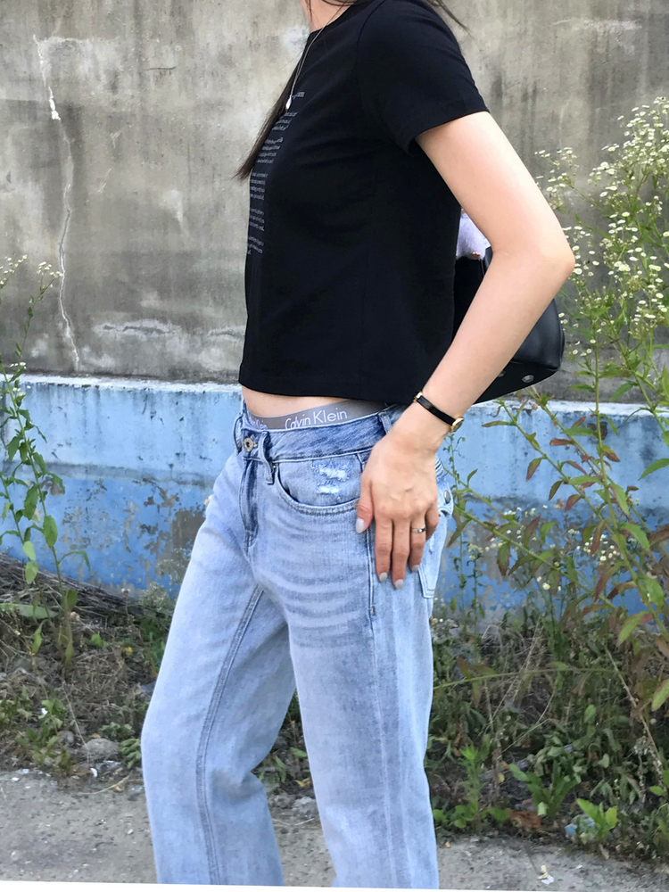 弧形口袋細節低腰牛仔褲