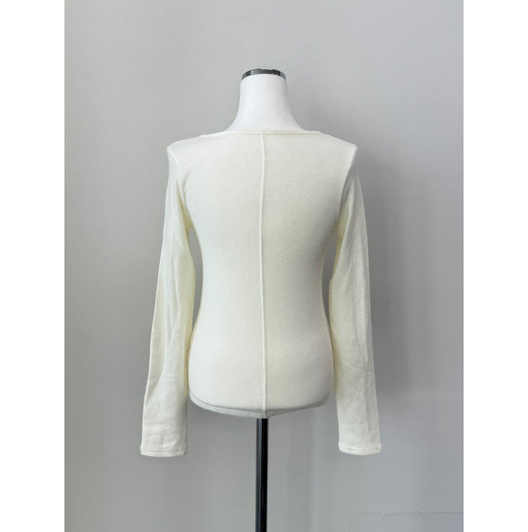 微透羊毛鐵扣細節上衣