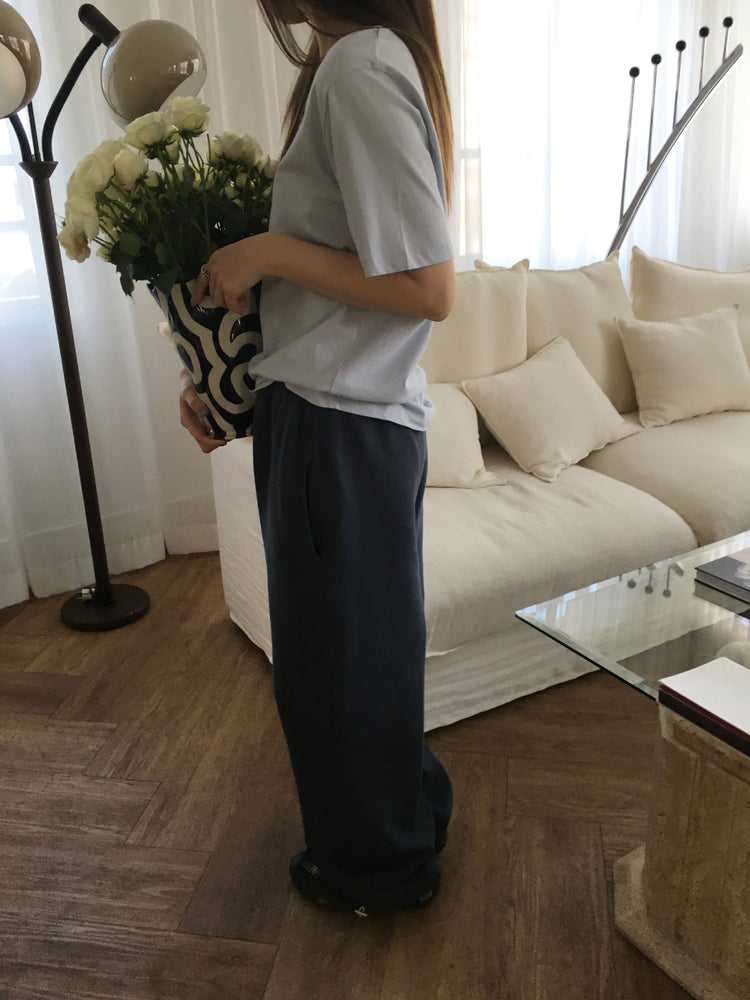 U領隨性寬鬆上衣