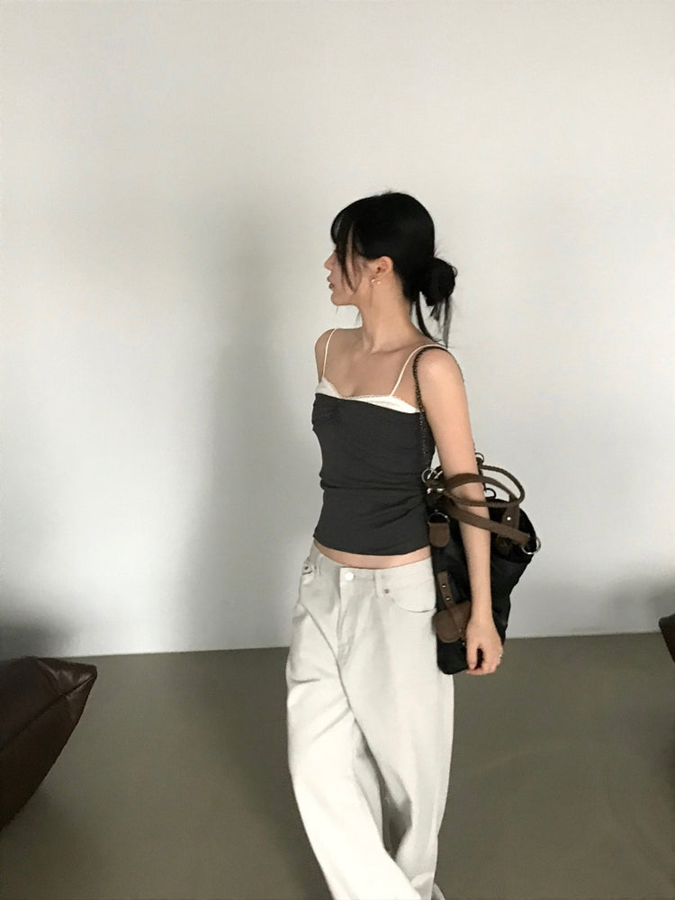 撞色蕾絲邊雙層細節上衣