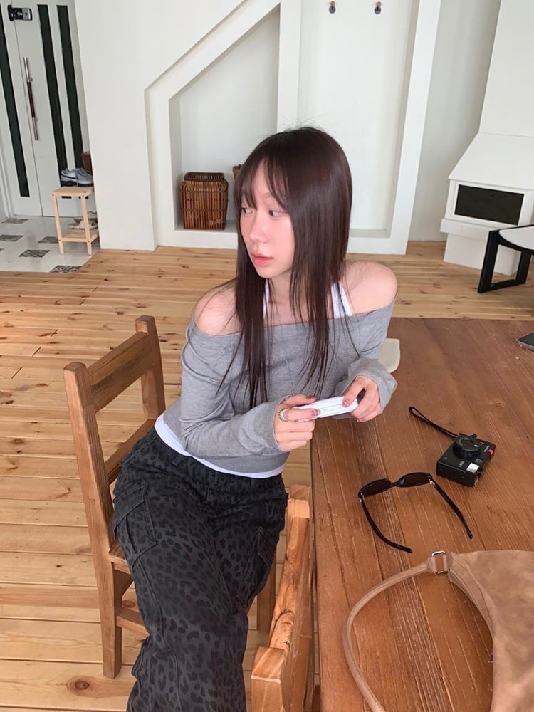 美色露肩修身針織上衣