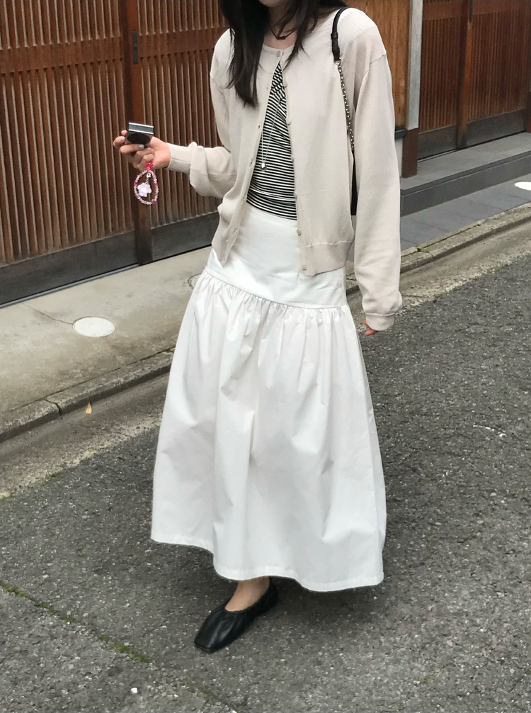 輕薄透膚美色針織外套