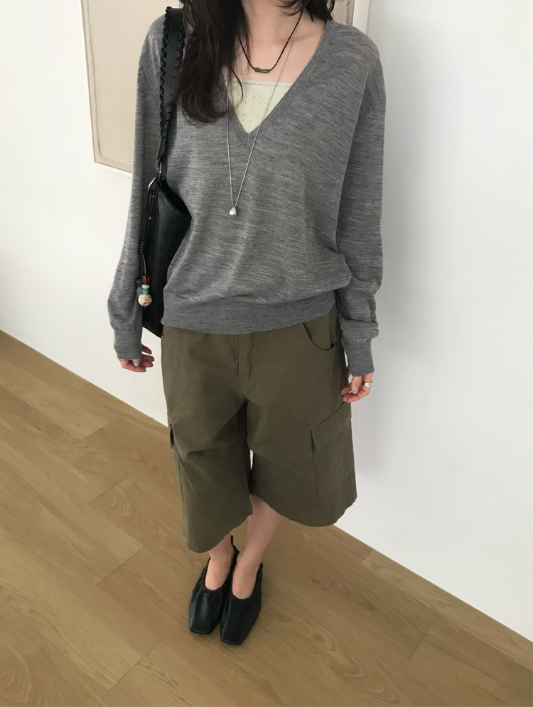 透膚深V針織上衣