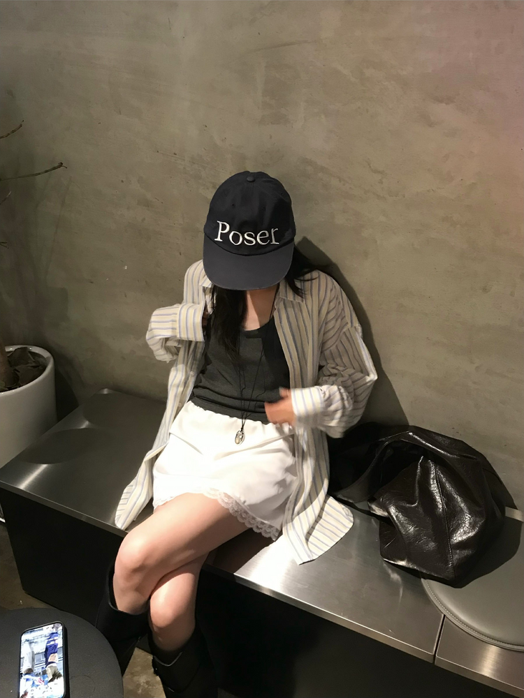 光澤感蕾絲邊細節短裙