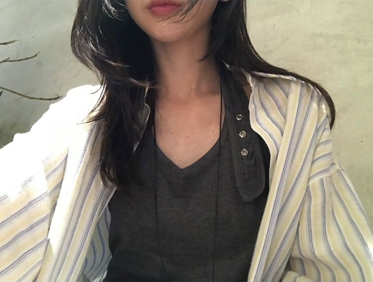 光澤感蕾絲邊細節短裙