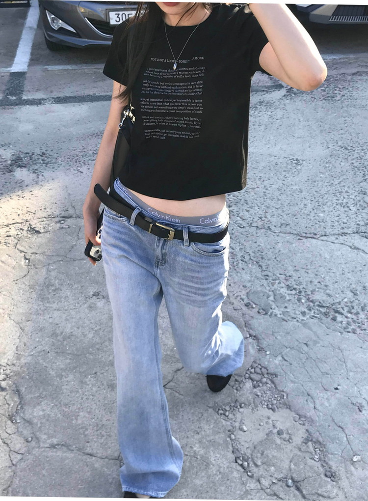 弧形口袋細節低腰牛仔褲
