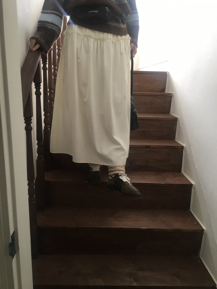 V領撞色條紋細節毛衣