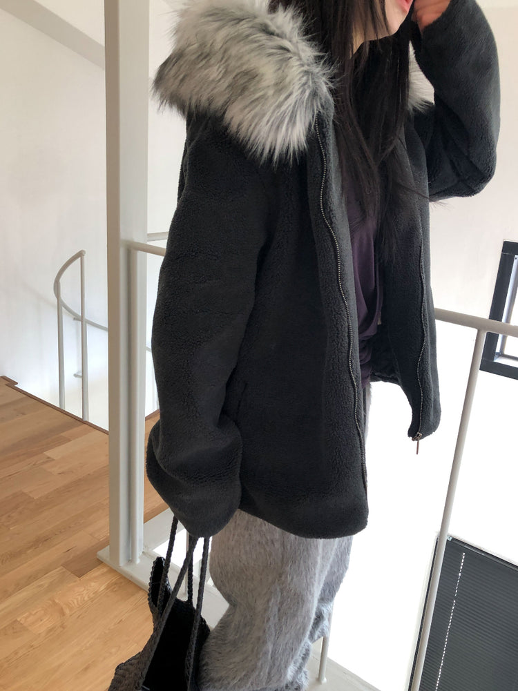 美色掛脖綁帶細節上衣