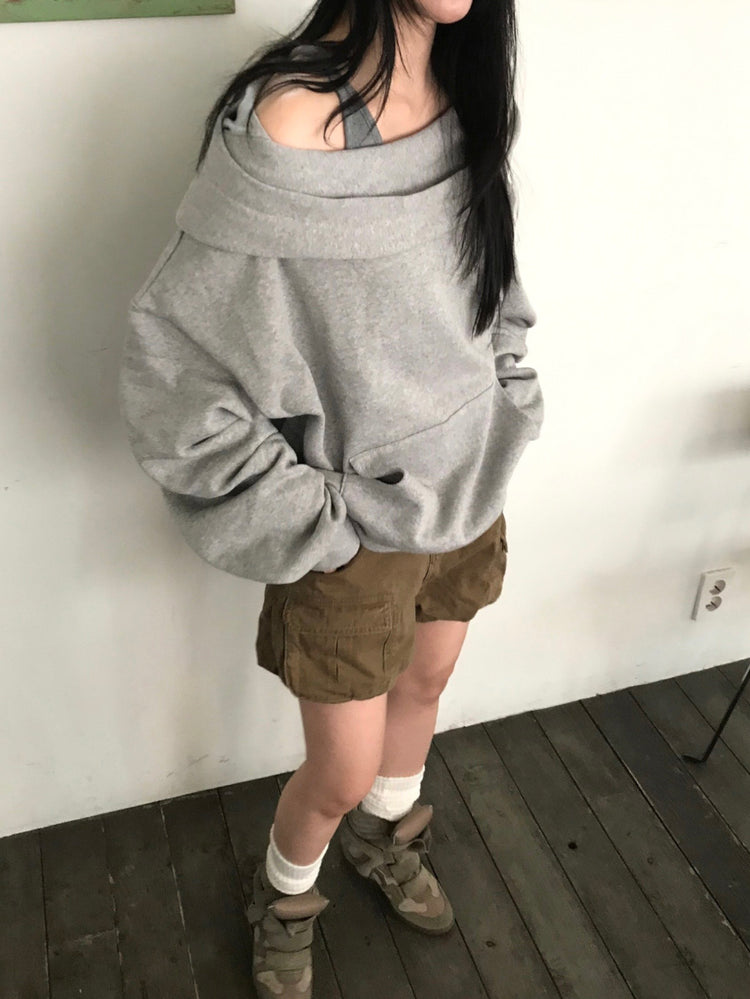 露肩連帽細節寬鬆衛衣