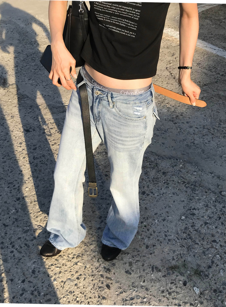 弧形口袋細節低腰牛仔褲