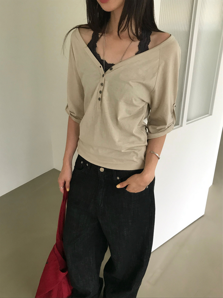 美背蕾絲U領修身上衣