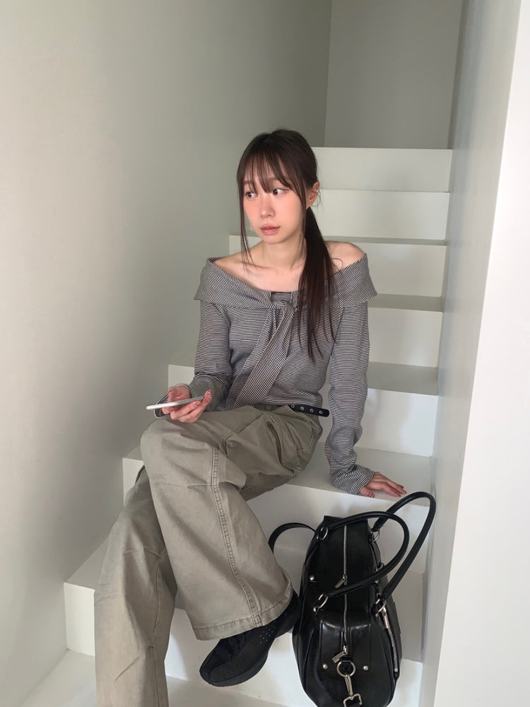 美肩垂帶領結條紋上衣