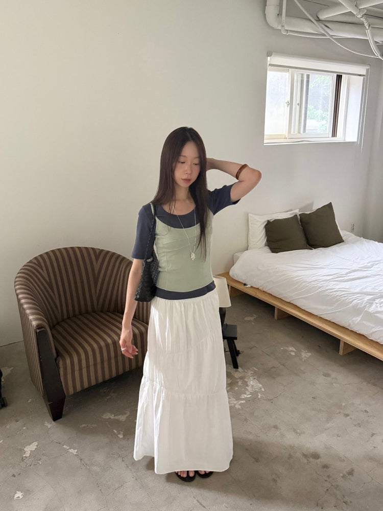 細帶削肩壓線細節背心
