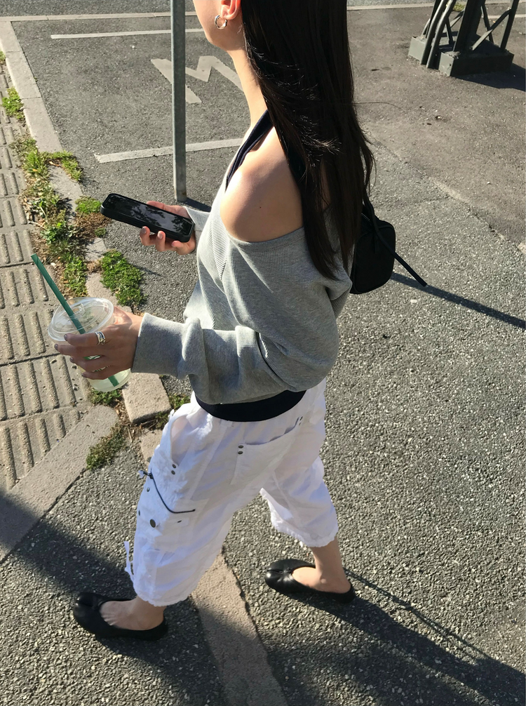 美肩撞色掛脖兩件式上衣