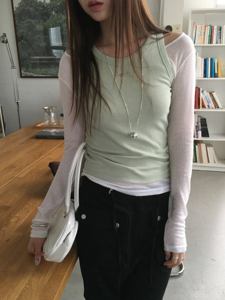 美色鐵牌扣細節背心