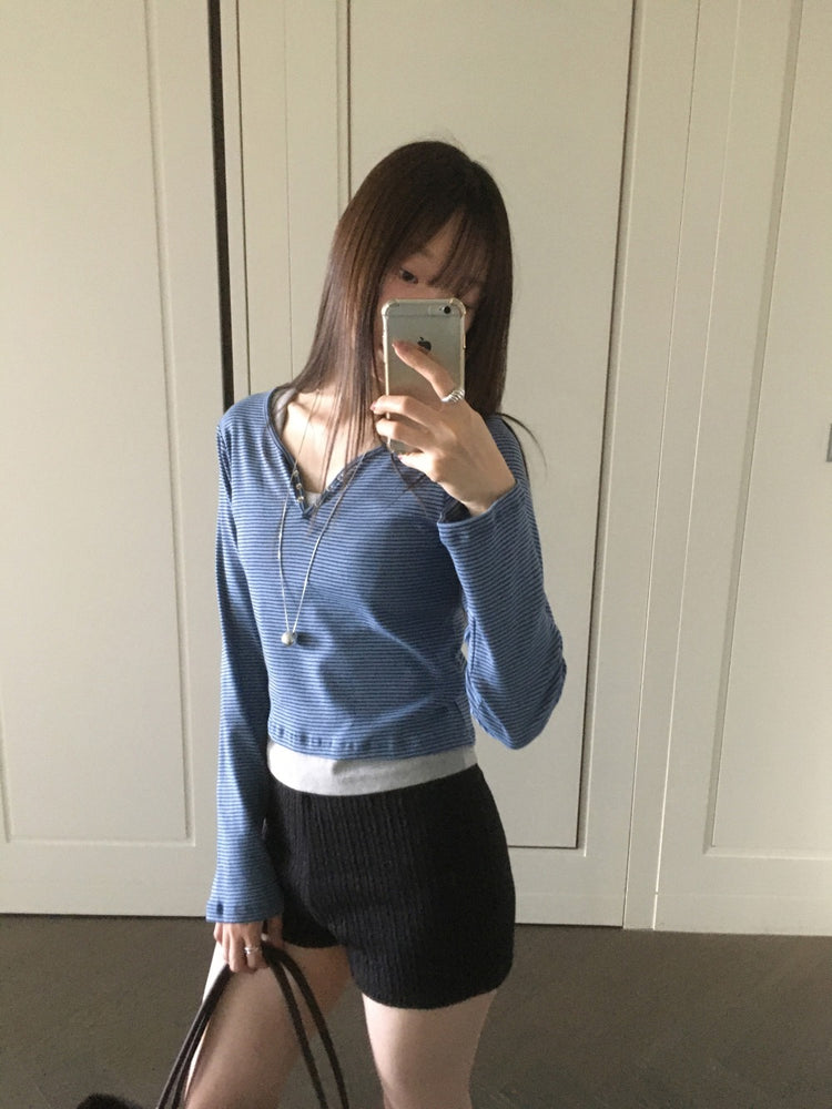 條紋V領暗扣細節上衣