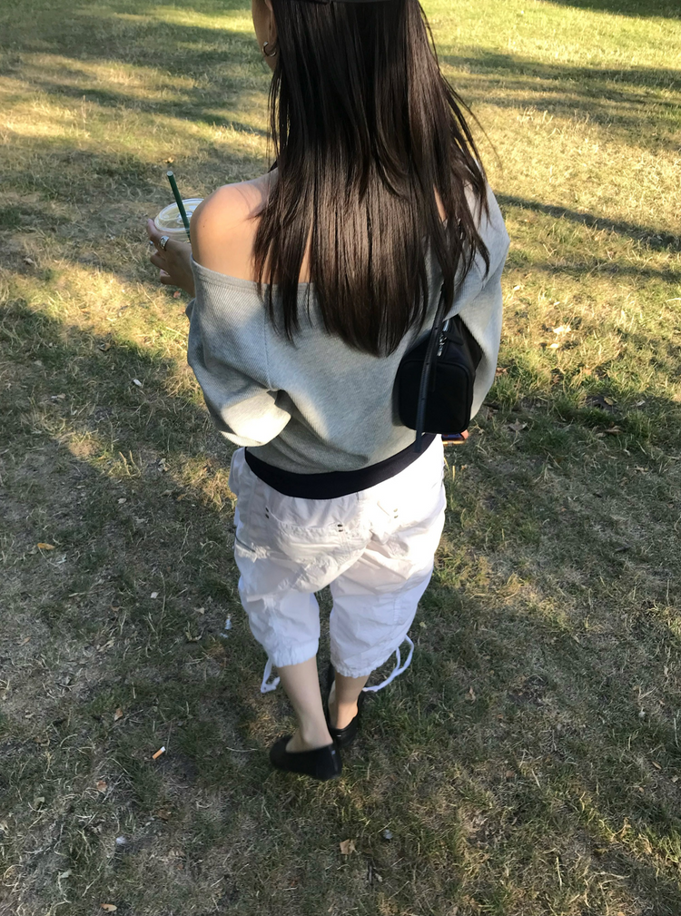 美肩撞色掛脖兩件式上衣