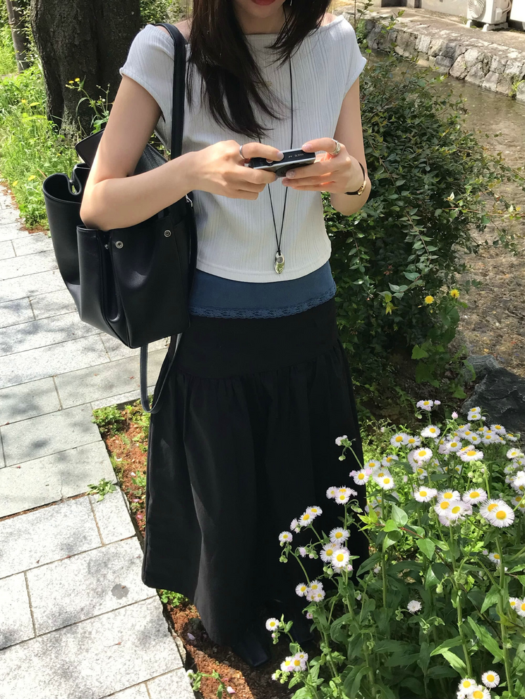美肩鐵扣細節前後兩穿上衣