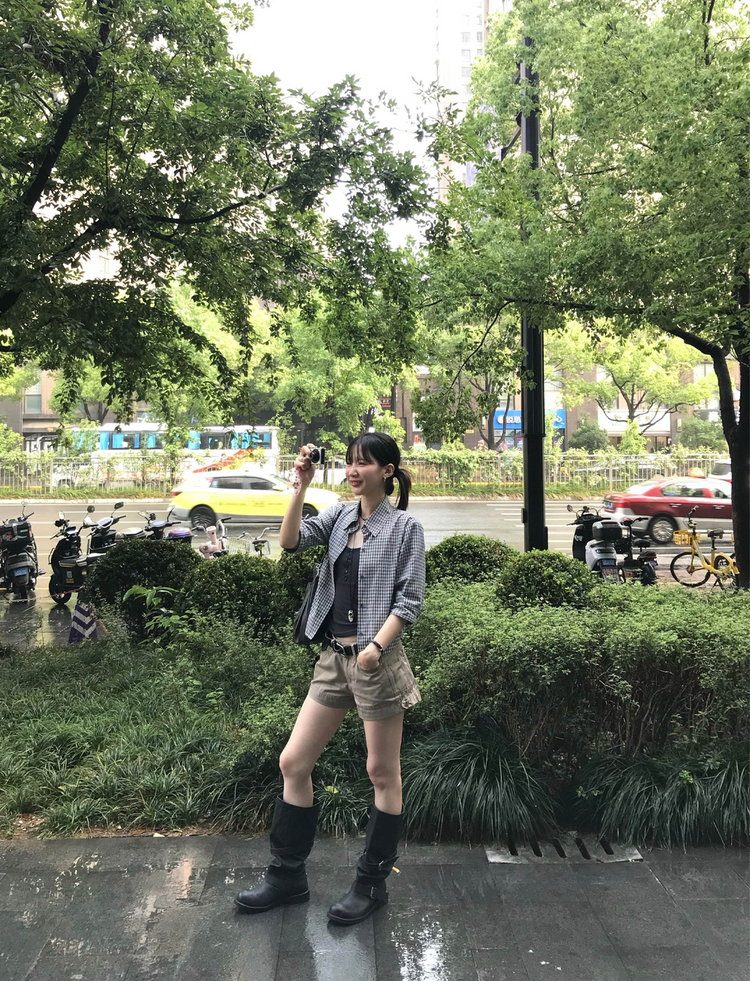 美色透膚扣鈕細節背心