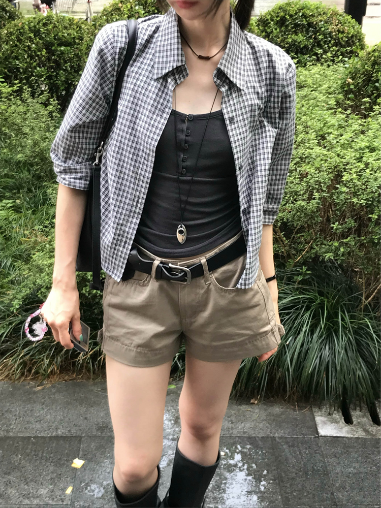 美色透膚扣鈕細節背心