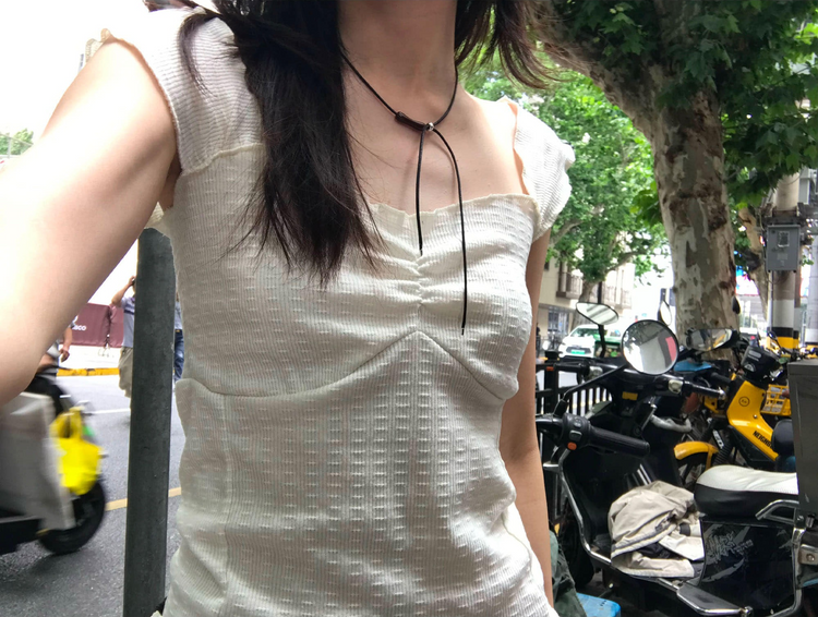 皺皺紋理胸壓線細節上衣