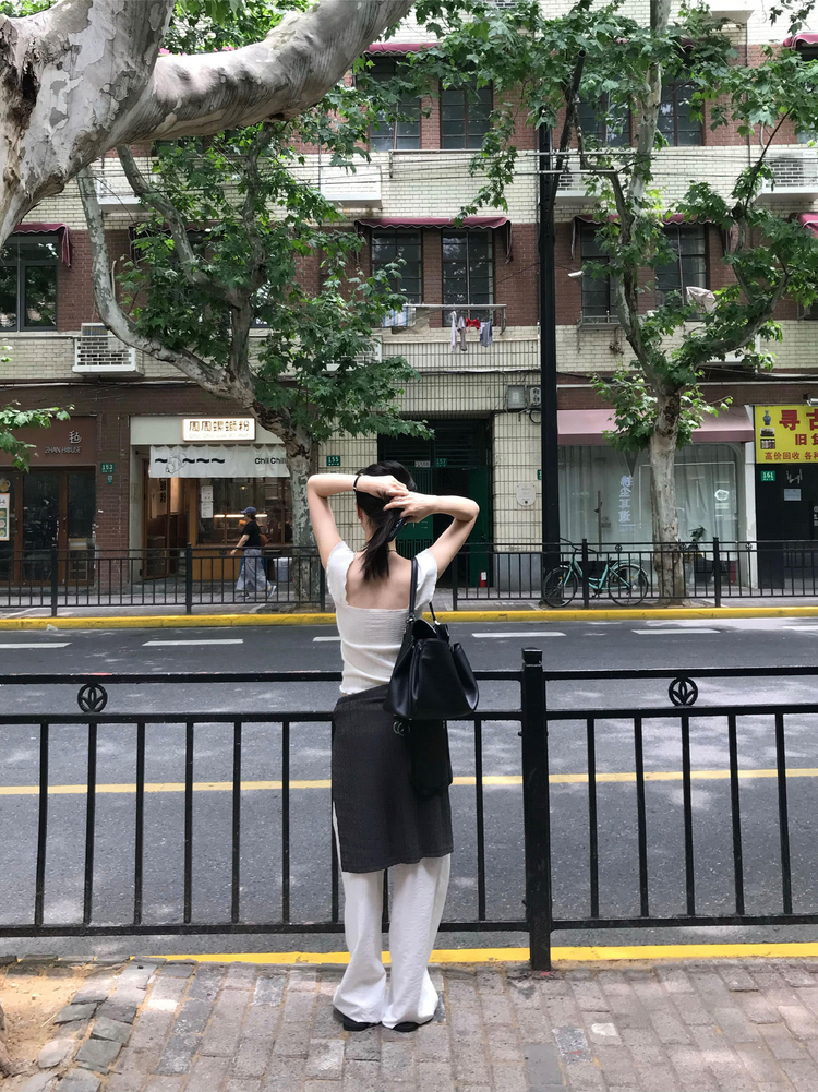 皺皺紋理胸壓線細節上衣