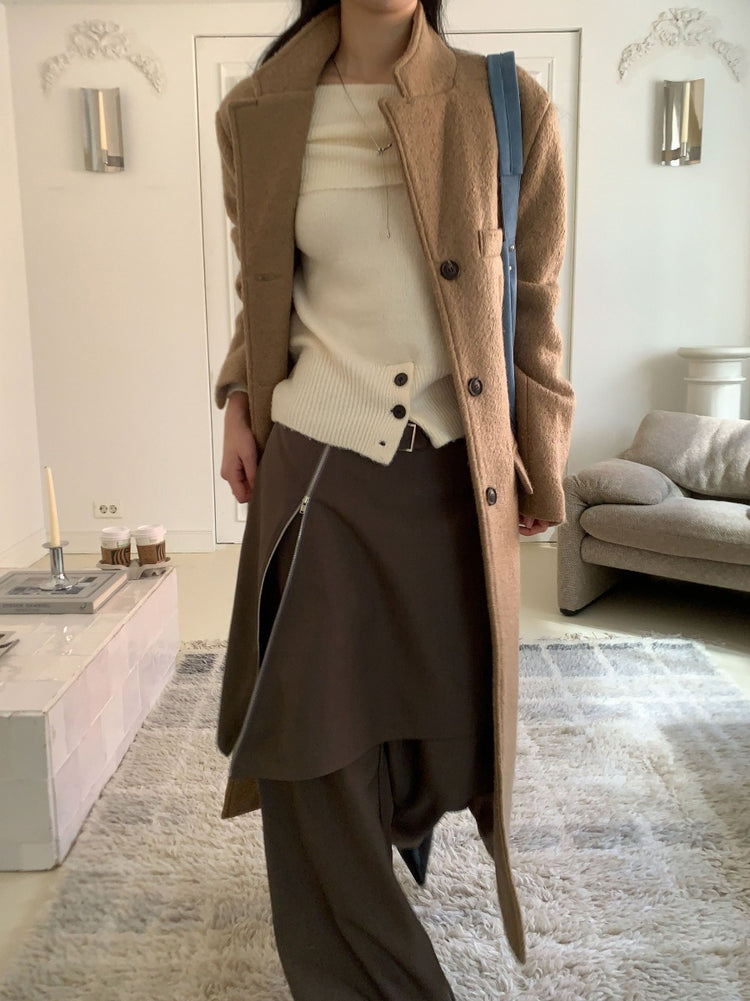 美肩下擺扣鈕細節針織上衣