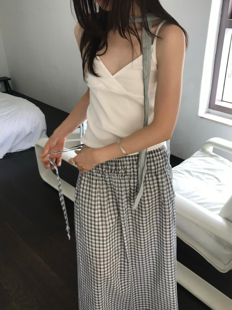 美色細帶交疊背心