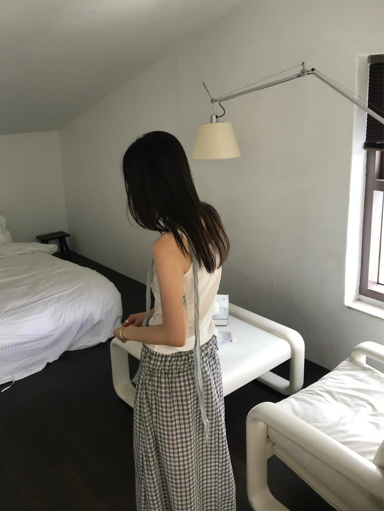 美色細帶交疊背心