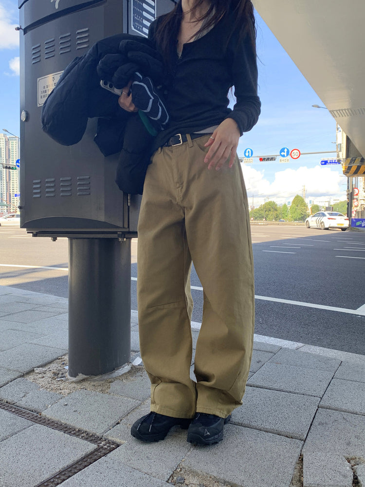 美色V領扣鈕修身上衣