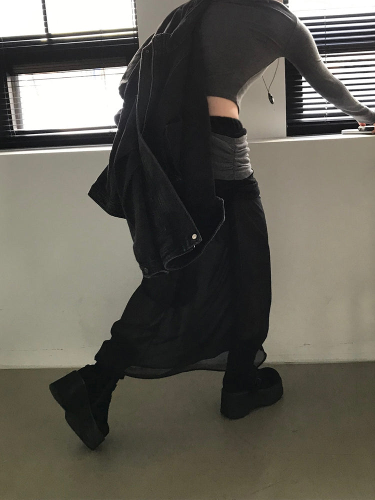 美肩側露腰細節上衣