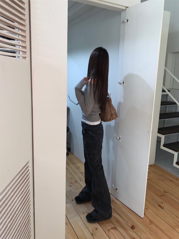 美色露肩修身針織上衣