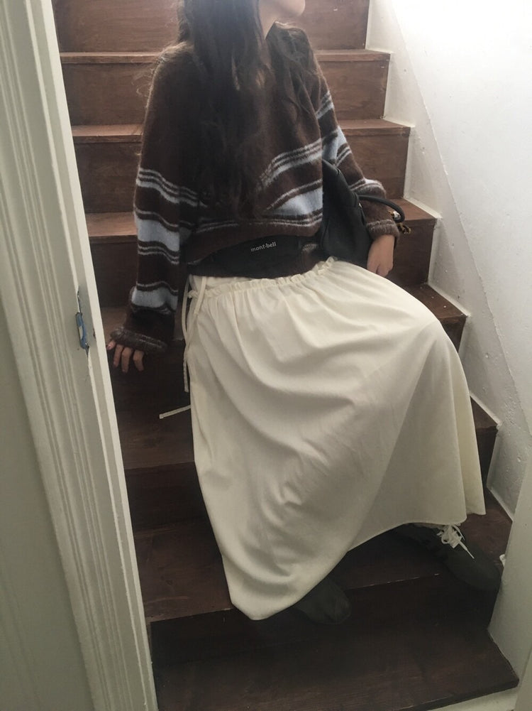 V領撞色條紋細節毛衣