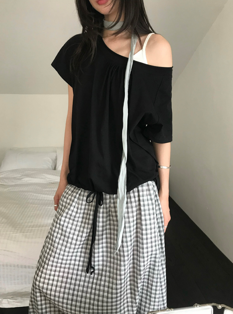 美色細帶交疊背心