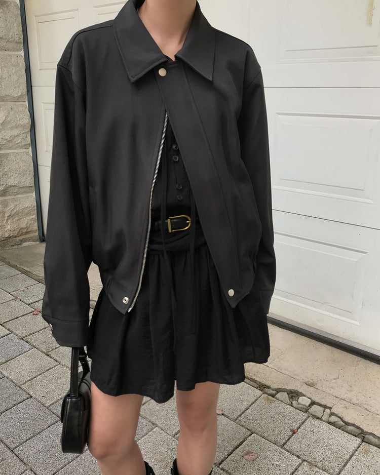 美色銀標細節翻領外套