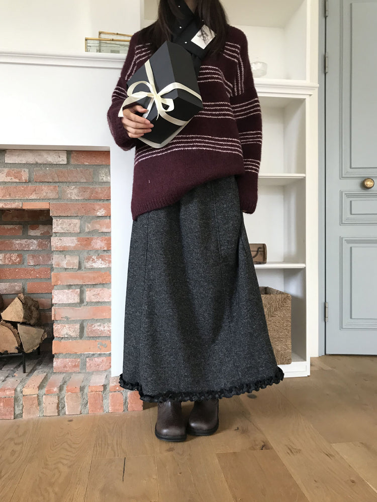 捲邊細節壓線及踝裙