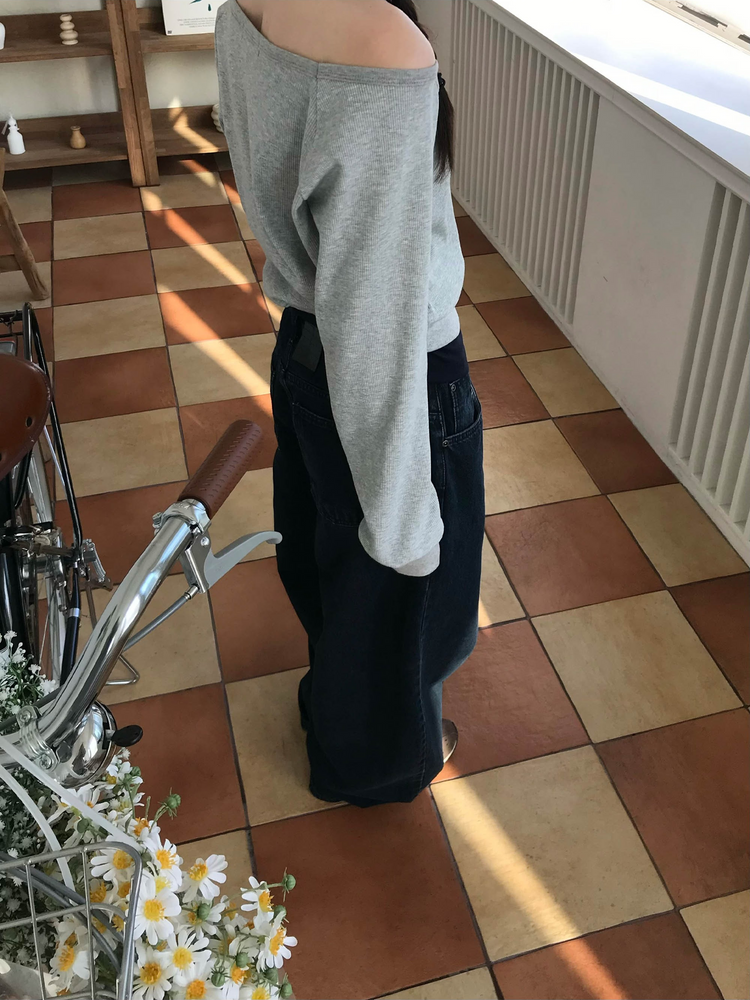 美肩撞色掛脖兩件式上衣
