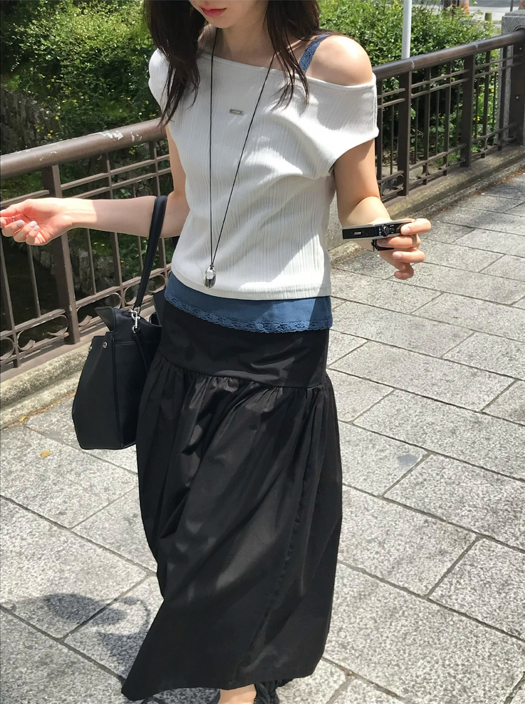 美肩鐵扣細節前後兩穿上衣