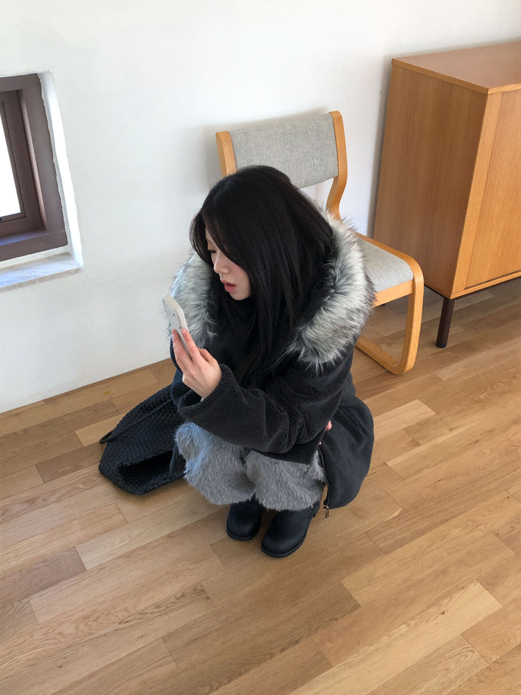 美色掛脖綁帶細節上衣